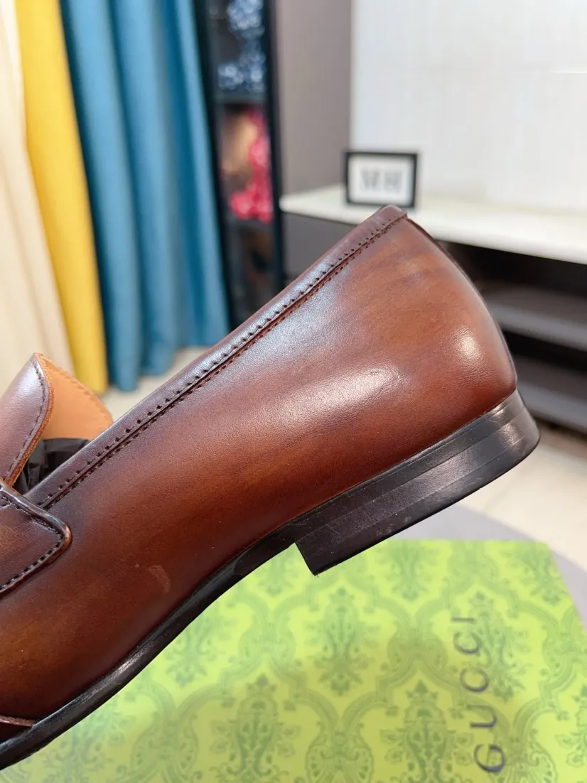 Men's shoes 💰500🌹🌹【GUCCI】The most popular classic Gucci leather shoes. Synchronized with the official website, the upper is made of Italian first-layer cowhide ➕cowhide lining, with unique brand and unique craftsmanship. Highlighting the hot style of the new year. Stop hesitating, stop wandering, get it now. Number: 38--44